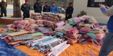 भन्सार छली गरेर ल्याउँदै गरेका ६० लाख बराबरका कपडा बरामद