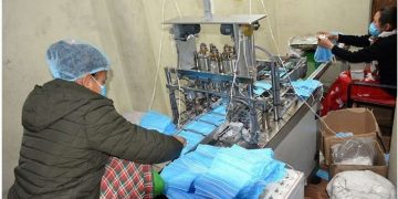 मास्कको अभाव भएपछि गाउँपालिकाले नै सुरु गर्‍यो उत्पादन