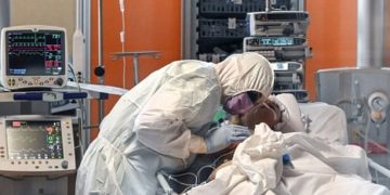 कोरोना भाइरसका कारण मृत्यु हुनेको संख्या २१ हजार नाघ्यो, साढे ४ लाख बढी संक्रमित