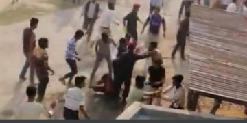 सुनसरीको दुहवीमा राहतको बिषयमा झडप, प्रहरी जवान सहित एक दर्जन बढी घाईते