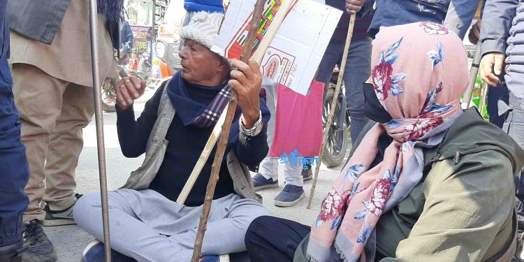 पूर्वी पृतनाअगाडि न्यायको चीत्कार (तस्वीरसहित)