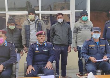 इटहरीबाट ४ जनाकाे गिरोह पक्राउ, गिरोहको साथबाट पत्रकार परिचयपत्र पनि भेटियो