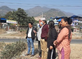मेयर राईद्वारा स्वास्थ्य चौकी र सडकको अनुगमन