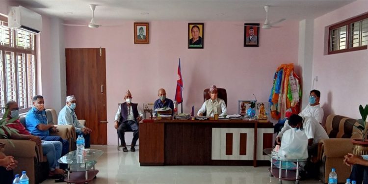 कोरोनाको दोस्रो लहर : धरानमा उपलब्ध सेनिटाइजरको नमुना संकलन गरिने