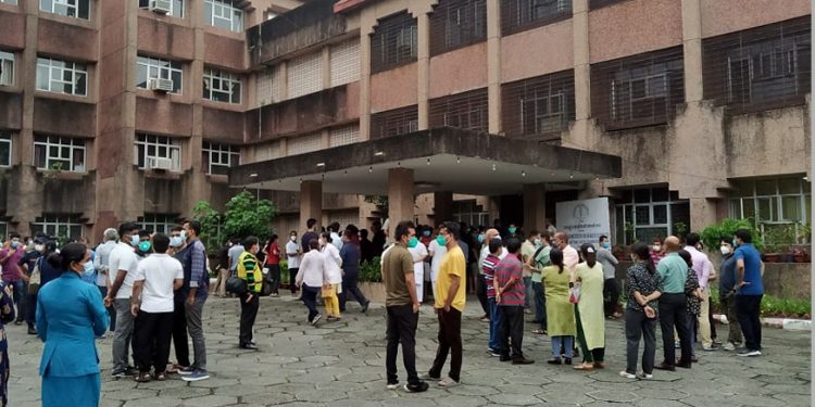 वीपी प्रतिष्ठानका पदाधिकारीको कार्यालयमा तालाबन्दी