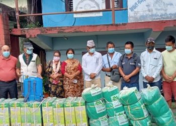 खैरेनी कृषि समूहलाई ‘स्प्रे ट्याङ्की र एग्रोनेट’ प्रदान