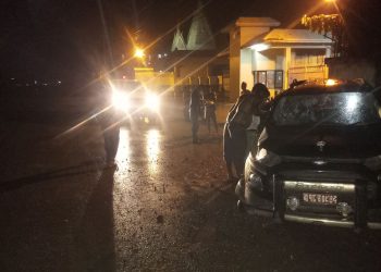 मापसे गरेर तीव्र गतिमा कार चलाउँदा दुर्घटना, एकको मृत्यु, मालपोतका कर्मचारीसहित चार घाइते