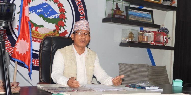 धरानका नागरिकलाई कोरोना विरुद्धको खोप लगाउन मेयरद्धारा नगरबासीहरुमा अपिल