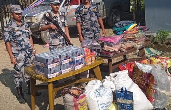 विराटनगरमा तस्करीको खाद्यान्न र कपडा बरामद