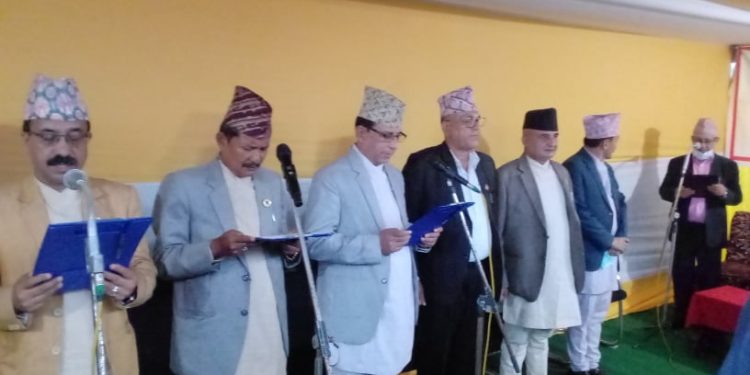प्रदेश १ मा दुई मन्त्री र तीन राज्यमन्त्रीले लिए पद तथा गोपनीयताको सपथ