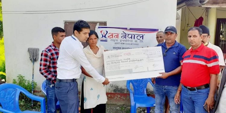सन नेपाल लाइफ इन्स्योरेन्सद्दारा बीमितलाई मृत्युदाबी भुक्तानी