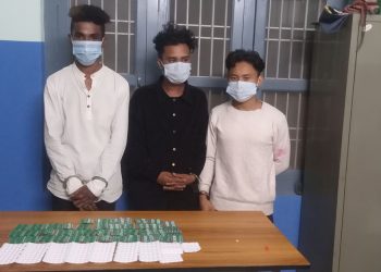 उर्लाबारीमा प्रतिबन्धित औषधीसहित तीनजना पक्राउ