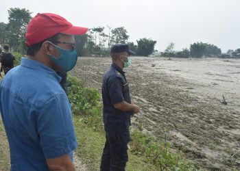 रक्षामन्त्री डा. मीनेन्द्र रिजालद्दारा बाढी प्रभावित क्षेत्रको निरीक्षण