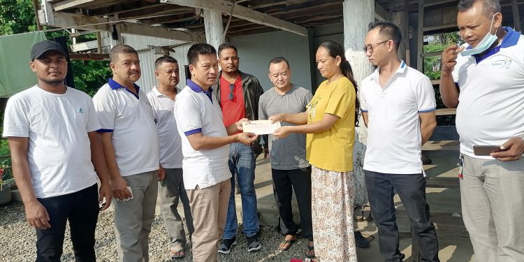 नेशनल लाइफ इन्स्योरेन्सद्दारा बीमा लाभ बापतको ७८ लाख हस्तान्तरण