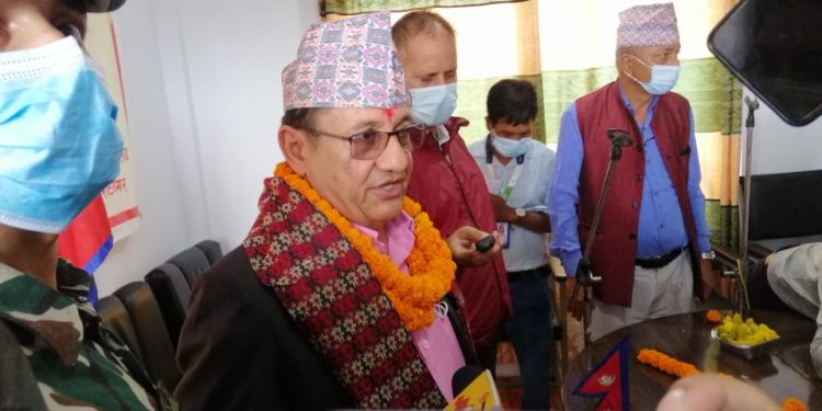 प्रदेश १ का मुख्यमन्त्री आचार्यले विश्वासको मतका लागि भोलि संसदमा प्रस्ताव टेबल गर्ने