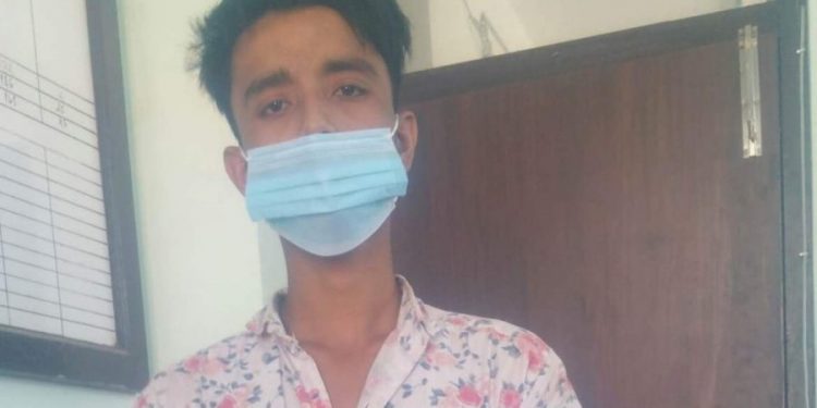लागूऔषधसहित इटहरीका १९ वर्षीय युवक पक्राउ
