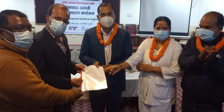 कोशी अस्पताललाई भेण्टिलेटरसहित ४२ लाख बराबरको स्वास्थ्य सामाग्री प्रदान
