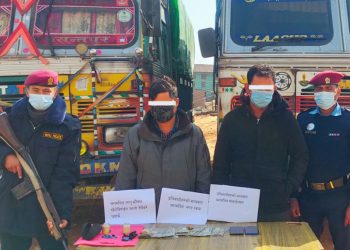 भोजपुरमा ब्राउनसुगरसहित दुईजना ट्रक चालक पक्राउ