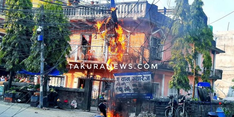 इटहरीको आइतबारेमा आगलागी