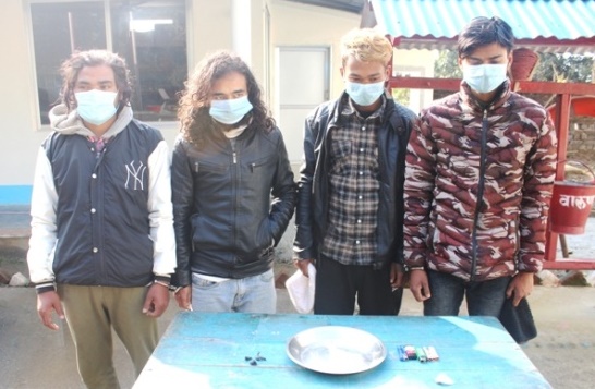 ब्राउनसुगरसहित चारजना पक्राउ