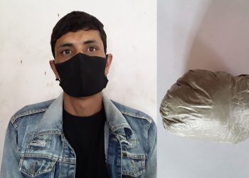 २३ ग्राम ब्राउनसुगरसहित एक पक्राउ