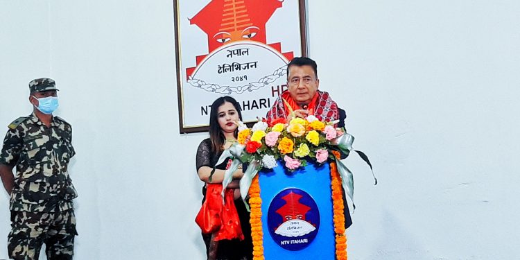 इटहरी आएर सञ्चारमन्त्री कार्कीले भने, ‘सरकार पूर्ण प्रेस स्वतन्त्रताको पक्षमा छ’