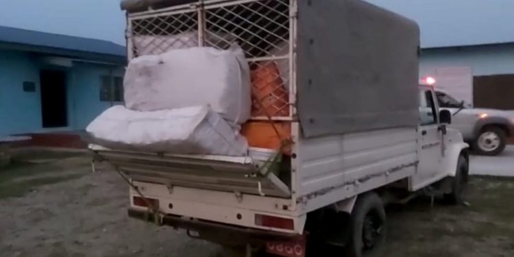 अवैध सामान लोड गरिएको एउटा पिकअप भ्यानलाई सशस्त्र प्रहरीद्धारा नियन्त्रणमा