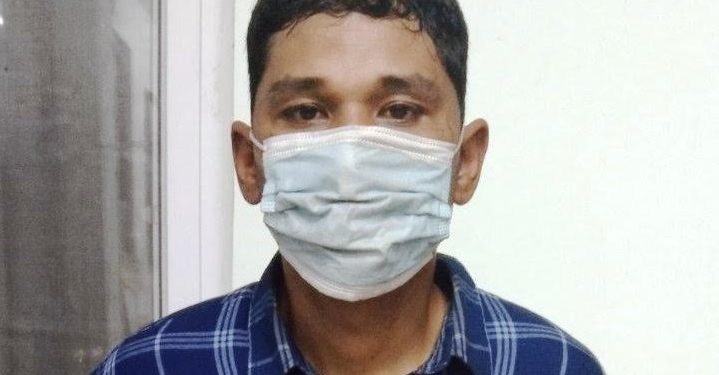 ब्राउनसुगरसहित एक पक्राउ