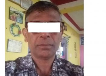 प्रिन्सिपलले सहकर्मी शिक्षिकामाथि यौन दुर्व्यवहार गरेको खुलासा भएपछि विद्यालयबाट राजीनामा दिएर फरार