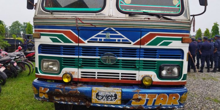 मोरङको छुट्टा–छुट्टै स्थानबाट २४ लाख बराबरको भन्सार छलीको सामान बरामद