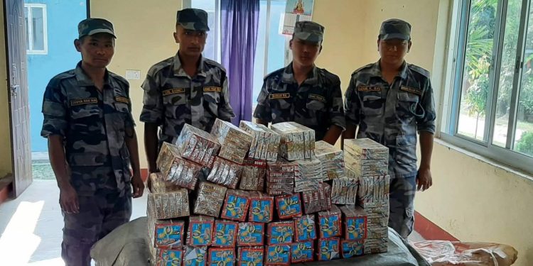 झण्डै डेढ लाख बराबरको पटाका बरामद