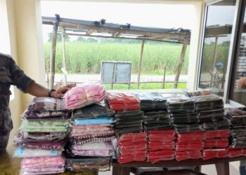 जोगवनीबाट अवैध रूपमा ल्याउँदै गरेको तस्करीको कपडा बरामद