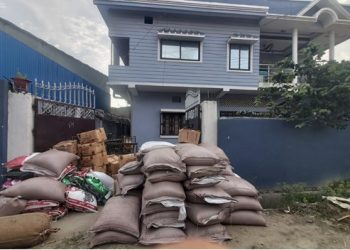 भन्सार छलेर अवैध रूपमा भण्डारण गरेको खाद्यान्न सामग्री बरामद