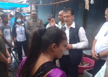 धरानमा बजार अनुगमन गर्दा कुहिएको मासु भेटियो