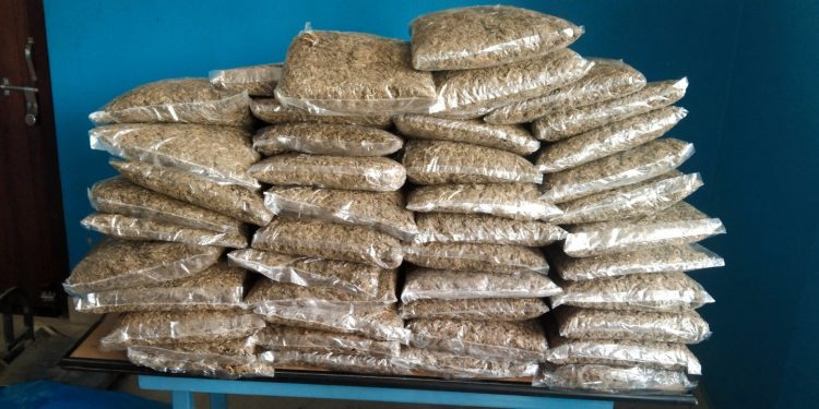 विराटनगरमा प्रहरीलाई देखेपछि ६१ केजी गाँजासहित सिटी सफारी छोडेर फरार