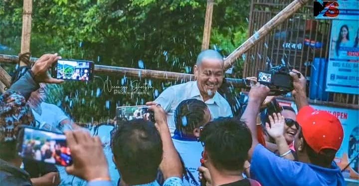 धरानमा खानेपानी आएसँगै खुशीयाली (तस्वीरहरूसहित)