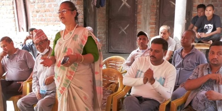 इटहरीमा भगवती चौधरीको विवादास्पद अभिव्यक्ति, दिइन् ‘गोली चलाउने र छुरा रोप्ने धम्की’ (भिडियोसहित)