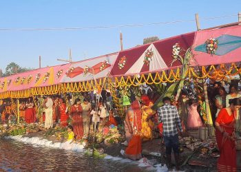 उदाउँदो सूर्यलाई अर्घ्य दिएर छठ पर्वको समापन