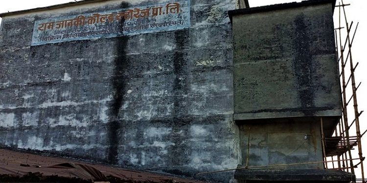मोरङ : तीन दिनअघि शीतभण्डारमा भर्ना भएका कर्मचारीको ग्यास लिक भएर मृत्यु