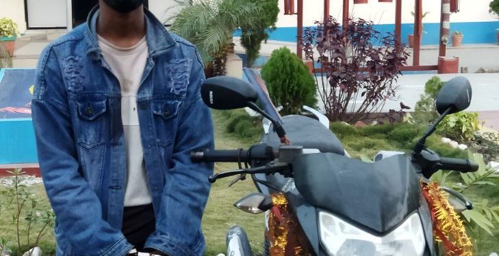 मोटरसाईकल चोरीमा संग्लग्न महत्तो पक्राउ