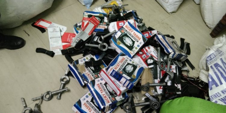 भन्सार छलेका करिब २८ लाख मूल्य बराबरका सामान मोरङ प्रहरीद्धारा बरामद