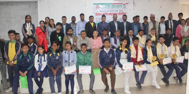 किसान कल्याण साकोस युवा क्लबद्वारा वक्तृत्वकला प्रतियोगिता आयोजना