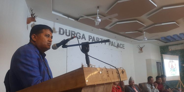 उवासंघ इटहरी निर्वाचन : अध्यक्षका उम्मेदवार पीताम्बर पोखरेलको समर्थन जीवन पराजुलीलाई (भिडियोसहित)