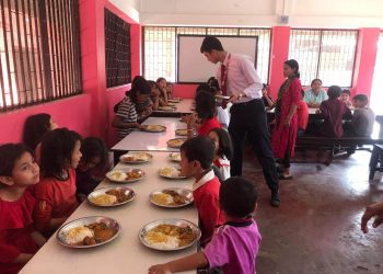 एस्पायर कलेजका विद्यार्थी बालआश्रममा