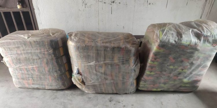 भन्सार छली गरेर नेपाल भित्राउदै गरेको अवैध सामान प्रहरीद्धारा बरामद