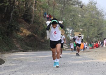 ताप्लेजुङमा डोको बोकेर दगुर्ने प्रतियोगिता