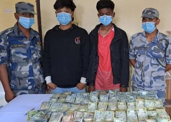 स्रोत नखुलेको रकमसहित इटहरीका दुईजना पक्राउ