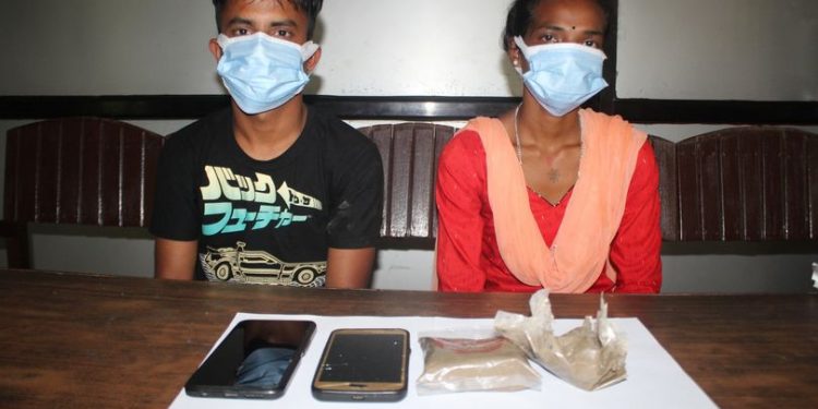 लागूऔषधसहित दुई पक्राउ