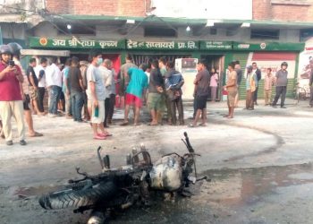 इटहरीमा पेट्रोल लगाएर मोटरसाइकल स्टार्ट गर्दा आगो लागेपछि…