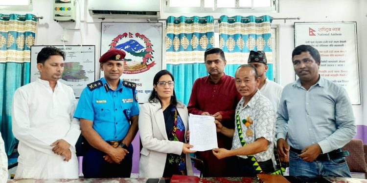 धरानका मेयर हर्क साम्पाङबिरुद्व सुनसरी प्रशासनमा पत्रकार महासंघको ज्ञापनपत्र